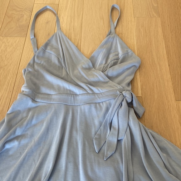 Urban Outfitters light blue flowy romper. Size small. Barely worn. - Picture 2 of 6